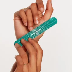 Tweezerman Manicure Kit Emerald -Exporteren Licht Glam Winkel PU8lbl1067947 3 global