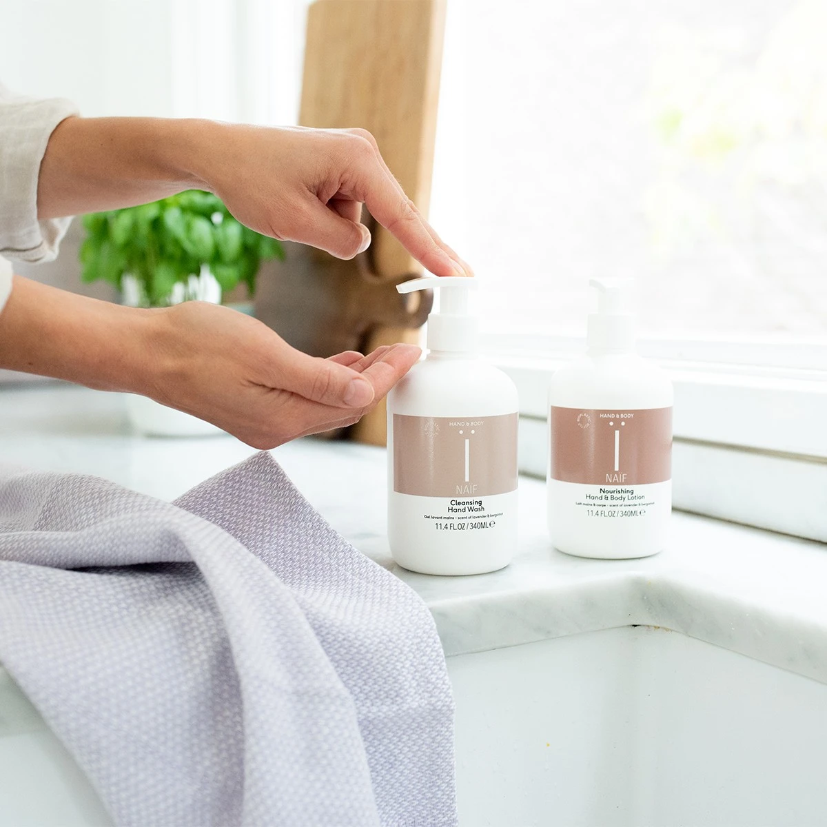 Helping Hand & Body 4 Helping Hand & Body - Afbeelding 4